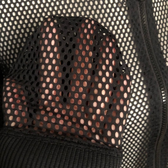VS Sport Net Jacket - NWOT - Picture 4 of 6